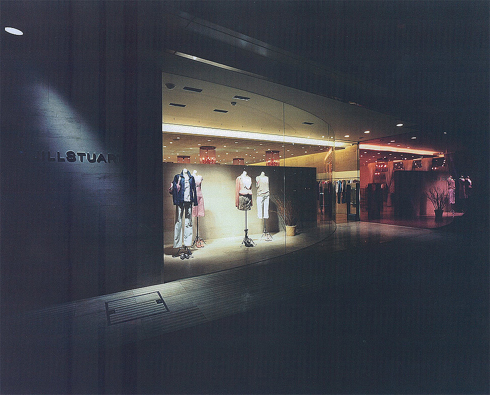 JILL STUART 渋谷路面店/ジルスチュアート 渋谷路面店/店舗設計・ショップデザイン:洋服・ファッションブランド