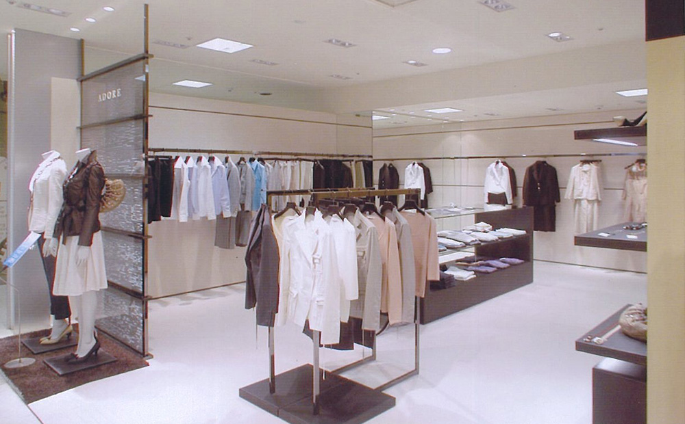 ADORE 博多大丸/アドーア 博多大丸/店舗設計・ショップデザイン:洋服・ファッションブランド