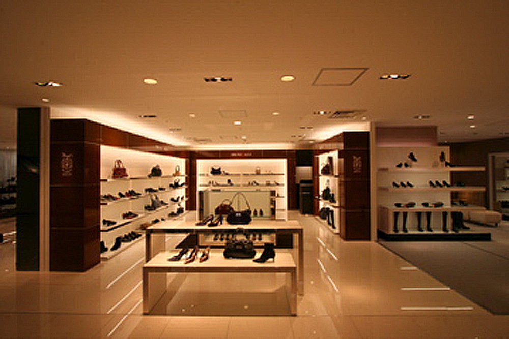 Bruno Magli 新宿小田急/ブルーノマリ 新宿小田急/店舗設計・ショップデザイン:洋服・ファッションブランド