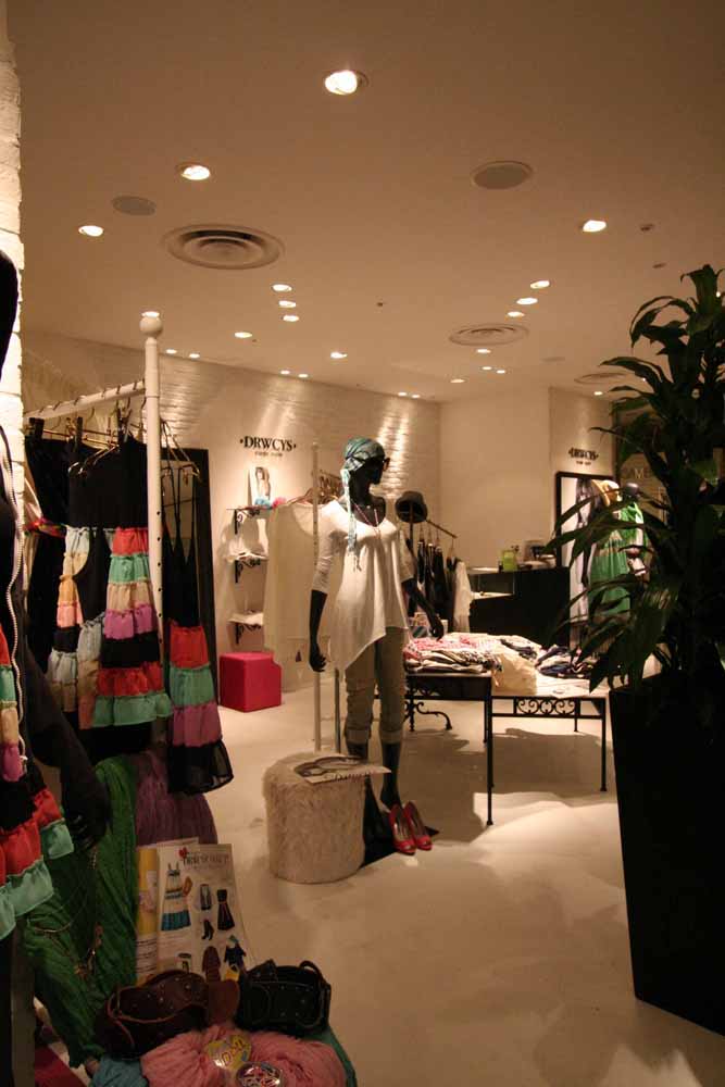 DRWCYS 新宿ルミネ/ドロシーズ 新宿ルミネ/店舗設計・ショップデザイン:洋服・ファッションブランド