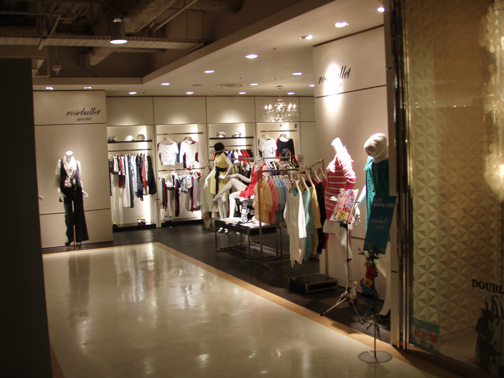 Rosebullet more 名古屋パルコ/ローズブリット モア 名古屋パルコ/店舗設計・ショップデザイン:洋服・ファッションブランド