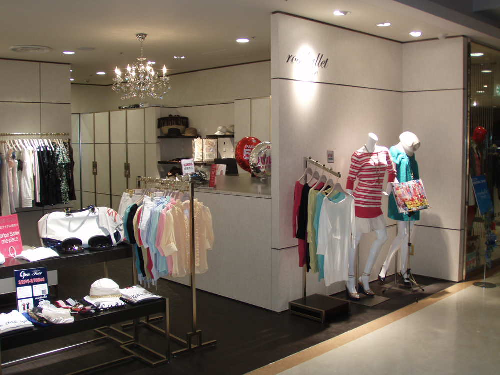 Rosebullet more 名古屋パルコ/ローズブリット モア 名古屋パルコ/店舗設計・ショップデザイン:洋服・ファッションブランド
