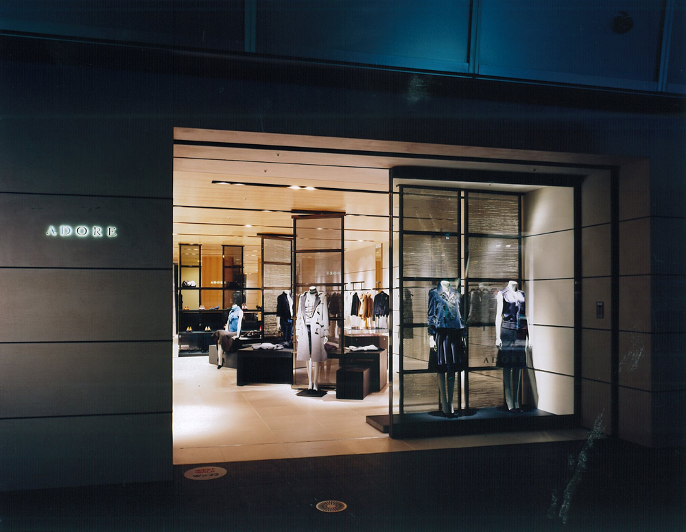 ADORE 六本木ヒルズ/アドーア 六本木ヒルズ/店舗設計・ショップデザイン:洋服・ファッションブランド