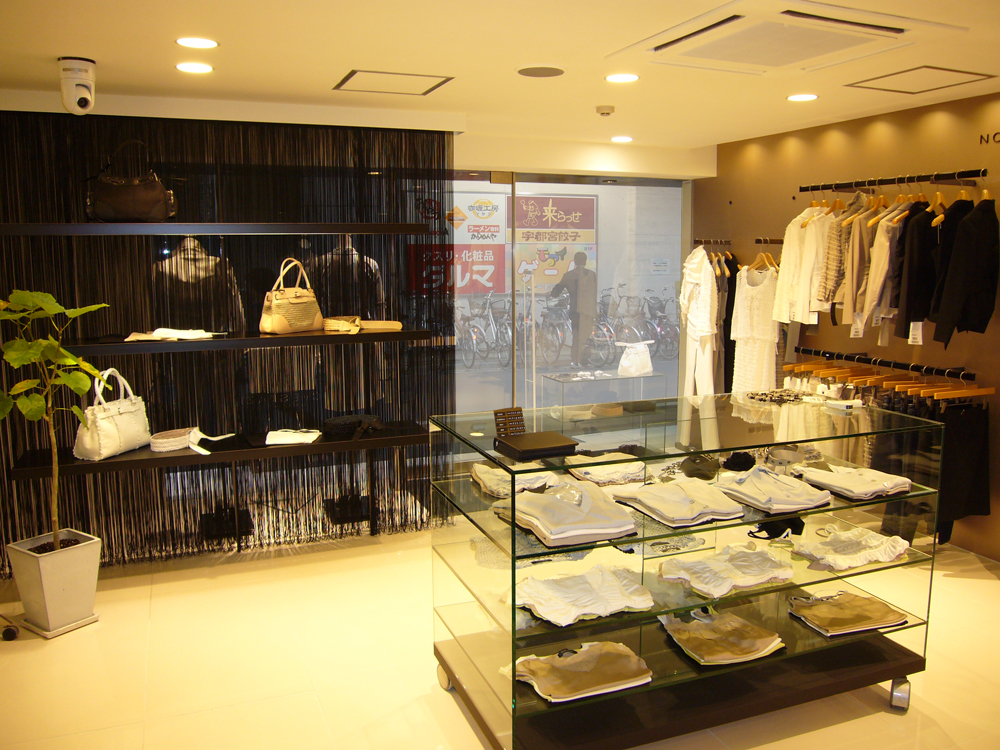 NOVE SPAZIO 宇都宮路面店/ノーベスパジオ 宇都宮路面店/店舗設計・ショップデザイン:洋服・ファッションブランド