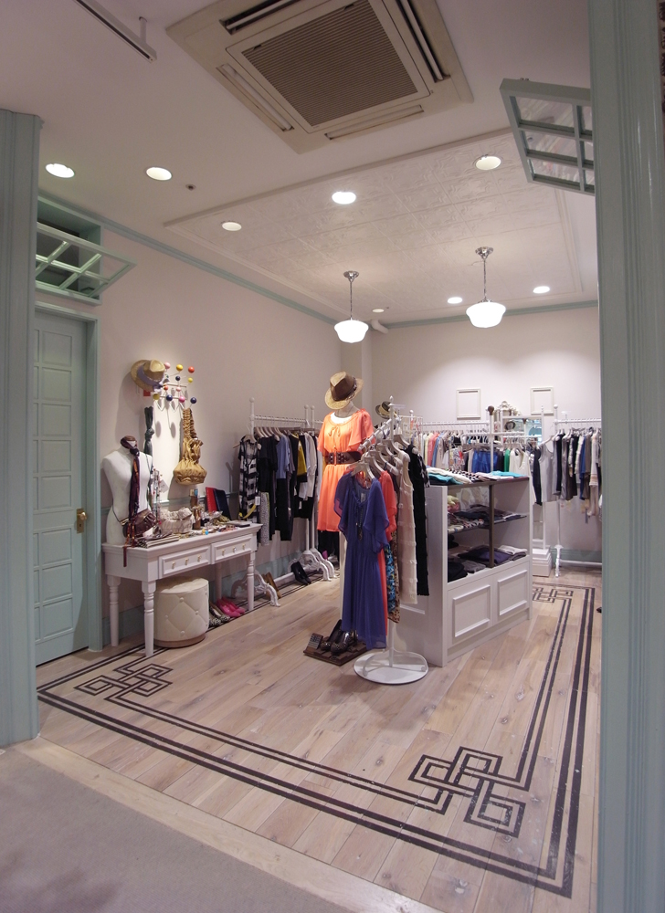 Swendybird 新宿丸井/スウェンディ バード 新宿丸井/店舗設計・ショップデザイン:洋服・ファッションブランド
